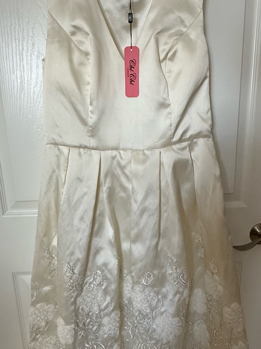 Chi Chi London Cream Satin Floral-Appliqué Formal Dress